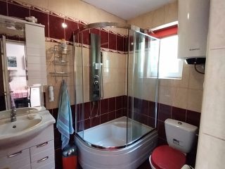 Eladó 136 m²-escsaládi ház XVII. Kerület (Rákoshegy) , Szilárd utca: 115'000'000 Ft