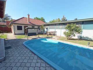 Eladó 178 m²-escsaládi ház XVII. Kerület (Rákoshegy) , Tessedik tér: 199'000'000 Ft