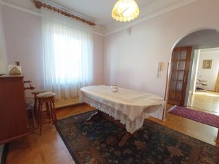 Eladó 178 m²-escsaládi ház XVII. Kerület (Rákoshegy) , Tessedik tér: 199'000'000 Ft