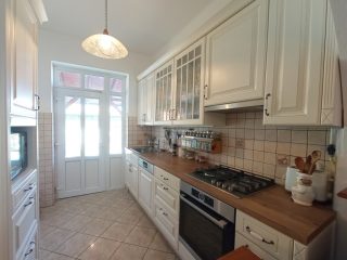 Eladó 178 m²-escsaládi ház XVII. Kerület (Rákoshegy) , Tessedik tér: 199'000'000 Ft