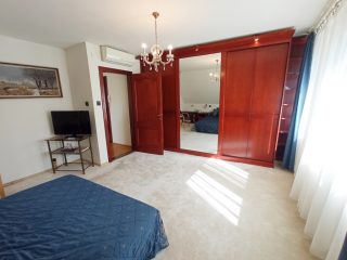 Eladó 178 m²-escsaládi ház XVII. Kerület (Rákoshegy) , Tessedik tér: 199'000'000 Ft