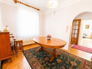 Eladó 178 m²-escsaládi ház XVII. Kerület (Rákoshegy) , Tessedik tér: 185'000'000 Ft