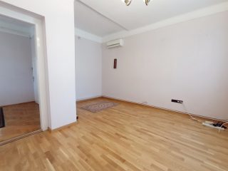 Eladó 178 m²-escsaládi ház XVII. Kerület (Rákoshegy) , Tessedik tér: 185'000'000 Ft