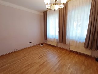 Eladó 178 m²-escsaládi ház XVII. Kerület (Rákoshegy) , Tessedik tér: 185'000'000 Ft