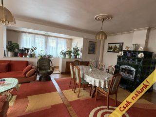 Eladó 270 m²-escsaládi ház XVII. Kerület (Rákoshegy) , Vörösmarty u környékén lévő utca: 289'000'000 Ft