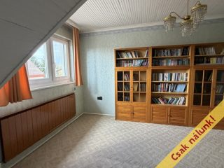 Eladó 270 m²-escsaládi ház XVII. Kerület (Rákoshegy) , Vörösmarty u környékén lévő utca: 289'000'000 Ft