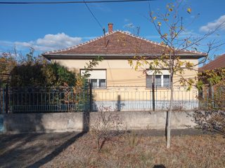 Eladó 80 m²-escsaládi ház XVII. Kerület (Rákoshegy) , Vörösmarty utca: 94'000'000 Ft