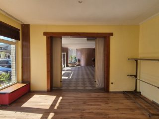 Eladó 240 m²-esüzlethelyiség utcai bejárattal XVII. Kerület (Rákoskeresztúr) , Ferihegyi út: 280'000'000 Ft