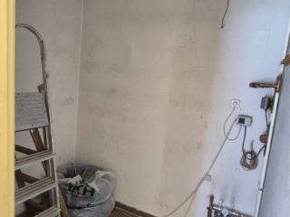 Eladó 240 m²-esüzlethelyiség utcai bejárattal XVII. Kerület (Rákoskeresztúr) , Ferihegyi út: 280'000'000 Ft