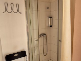 Eladó 240 m²-esüzlethelyiség utcai bejárattal XVII. Kerület (Rákoskeresztúr) , Ferihegyi út: 280'000'000 Ft