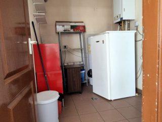 Eladó 240 m²-esüzlethelyiség utcai bejárattal XVII. Kerület (Rákoskeresztúr) , Ferihegyi út: 280'000'000 Ft