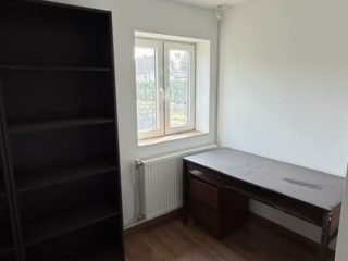 Kiadó 110 m²-esüzlethelyiség utcai bejárattal XVII. Kerület (Rákoskeresztúr) , Ferihegyi út: 508'000 Ft