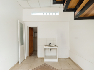 Eladó 76 m²-esüzlethelyiség utcai bejárattal XVII. Kerület (Rákoskeresztúr) , Pesti út: 89'000'000 Ft