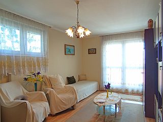 Eladó 36 m²-estársasházi lakás XVII. Kerület (Rákoskeresztúr) , Pesti út: 53'000'000 Ft