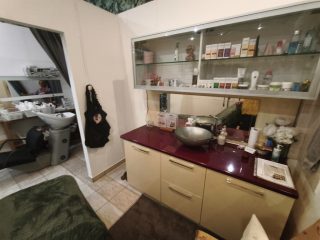 Kiadó 25 m²-esüzlet üzletházban XVII. Kerület (Rákoskeresztúr) , Pesti út: 220'000 Ft