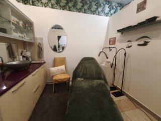 Eladó 25 m²-esüzlet üzletházban XVII. Kerület (Rákoskeresztúr) , Pesti utca: 30'700'000 Ft
