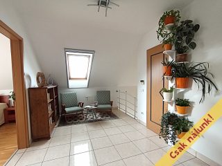Eladó 144 m²-esikerház XVII. Kerület (Rákoskeresztúr) , Pesti úti lakóparkban található utca: 165'000'000 Ft