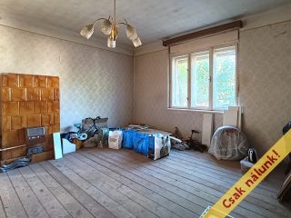 Eladó 70 m²-escsaládi ház XVII. Kerület (Rákoskeresztúr) , Pesti útra merőleges utca: 70'000'000 Ft
