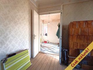 Eladó 70 m²-escsaládi ház XVII. Kerület (Rákoskeresztúr) , Pesti útra merőleges utca: 70'000'000 Ft