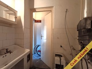 Eladó 70 m²-escsaládi ház XVII. Kerület (Rákoskeresztúr) , Pesti útra merőleges utca: 70'000'000 Ft