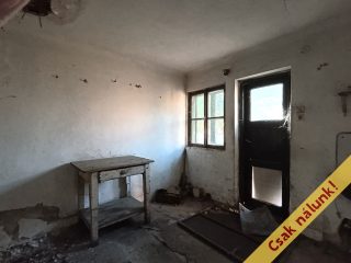 Eladó 70 m²-escsaládi ház XVII. Kerület (Rákoskeresztúr) , Pesti útra merőleges utca: 70'000'000 Ft