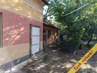 Eladó 70 m²-escsaládi ház XVII. Kerület (Rákoskeresztúr) , Pesti útra merőleges utca: 70'000'000 Ft