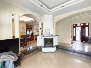 Eladó 360 m²-escsaládi ház XVII. Kerület (Rákoskeresztúr) , Rákoskeresztúr: 425'000'000 Ft