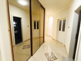 Eladó 360 m²-escsaládi ház XVII. Kerület (Rákoskeresztúr) , Rákoskeresztúr: 425'000'000 Ft