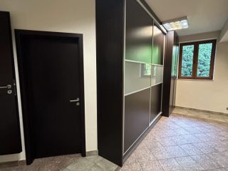 Eladó 350 m²-escsaládi ház XVII. Kerület (Rákoskeresztúr) , Rákoskeresztúr: 349'000'000 Ft