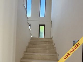 Eladó 350 m²-escsaládi ház XVII. Kerület (Rákoskeresztúr) , Rákoskeresztúr: 329'000'000 Ft