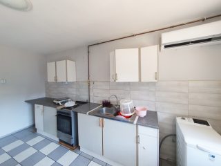 Eladó 188 m²-escsaládi ház XVII. Kerület (Rákoskeresztúr) , Rákoskeresztúr Városközpont közeli utca: 219'000'000 Ft