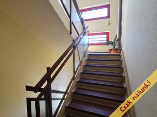 Eladó 73 m²-estársasházi lakás XVII. Kerület (Rákoskeresztúr) , Újlak utca: 78'900'000 Ft