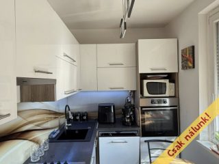 Eladó 51 m²-estársasházi lakás XVII. Kerület (Rákoskeresztúr) , Újlak utca: 63'500'000 Ft