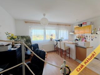 Eladó 47 m²-estársasházi lakás XVII. Kerület (Rákoskeresztúr) , Újlak utca: 54'900'000 Ft