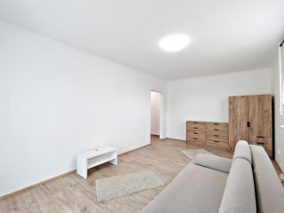 Kiadó 36 m²-estársasházi lakás XVII. Kerület (Rákoskeresztúr) , Újlak utca: 190'000 Ft