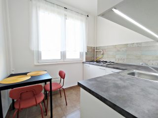 Kiadó 36 m²-estársasházi lakás XVII. Kerület (Rákoskeresztúr) , Újlak utca: 190'000 Ft