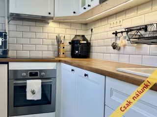 Eladó 68 m²-estársasházi lakás XVII. Kerület (Rákoskeresztúr) , Vároközpontban lévő utca: 81'900'000 Ft