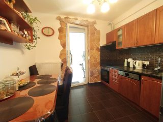 Eladó 105 m²-escsaládi ház XVII. Kerület (Rákoskert) , Bodonyi utca környéki utca: 120'500'000 Ft