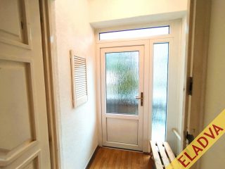 Eladó 142 m²-escsaládi ház XVII. Kerület (Rákoskert) , Csengés utca környéke utca: 110'000'000 Ft