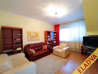 Eladó 142 m²-escsaládi ház XVII. Kerület (Rákoskert) , Csengés utca környéke utca: 110'000'000 Ft