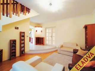 Eladó 142 m²-escsaládi ház XVII. Kerület (Rákoskert) , Csengés utca környéke utca: 110'000'000 Ft