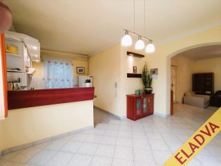 Eladó 142 m²-escsaládi ház XVII. Kerület (Rákoskert) , Csengés utca környéke utca: 110'000'000 Ft