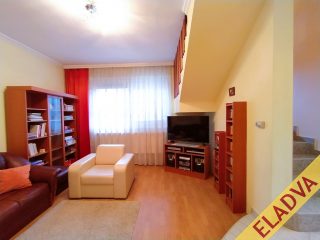 Eladó 142 m²-escsaládi ház XVII. Kerület (Rákoskert) , Csengés utca környéke utca: 110'000'000 Ft