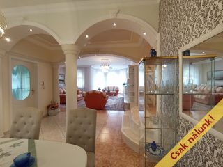 Eladó 172 m²-escsaládi ház XVII. Kerület (Rákoskert) , Erzsébet körút környéki utca: 198'000'000 Ft