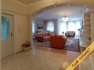 Eladó 172 m²-escsaládi ház XVII. Kerület (Rákoskert) , Erzsébet körút környéki utca: 198'000'000 Ft