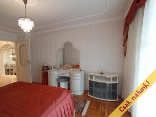 Eladó 172 m²-escsaládi ház XVII. Kerület (Rákoskert) , Erzsébet körút környéki utca: 198'000'000 Ft