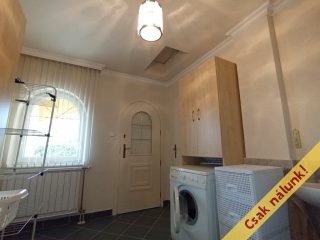 Eladó 172 m²-escsaládi ház XVII. Kerület (Rákoskert) , Erzsébet körút környéki utca: 198'000'000 Ft