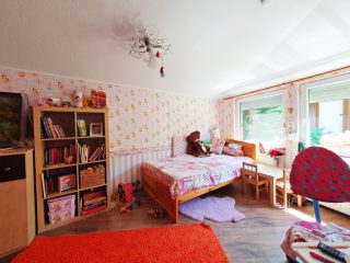 Eladó 116 m²-escsaládi ház XVII. Kerület (Rákoskert) , Pesti út közeli utca: 110'000'000 Ft