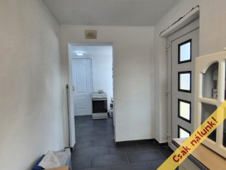 Eladó 46 m²-esházrész XVII. Kerület (Rákoskert) , Pesti utca: 55'000'000 Ft