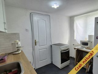 Eladó 46 m²-esházrész XVII. Kerület (Rákoskert) , Pesti utca: 55'000'000 Ft